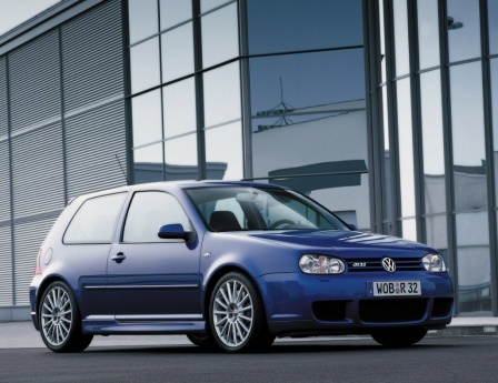 med_VolkswagenGolfGTI